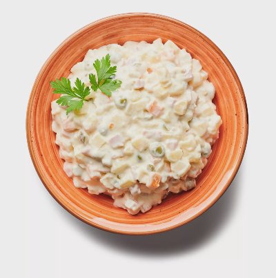 Руска салата с шунка от свежата витрина